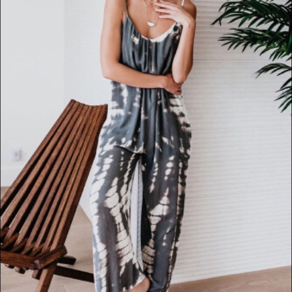 ✨Tie die jumpsuit romper - Picture 5 of 6
